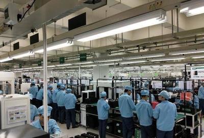 互聯網品牌扎堆線下渠道，卻為何還是干不過OPPO？
